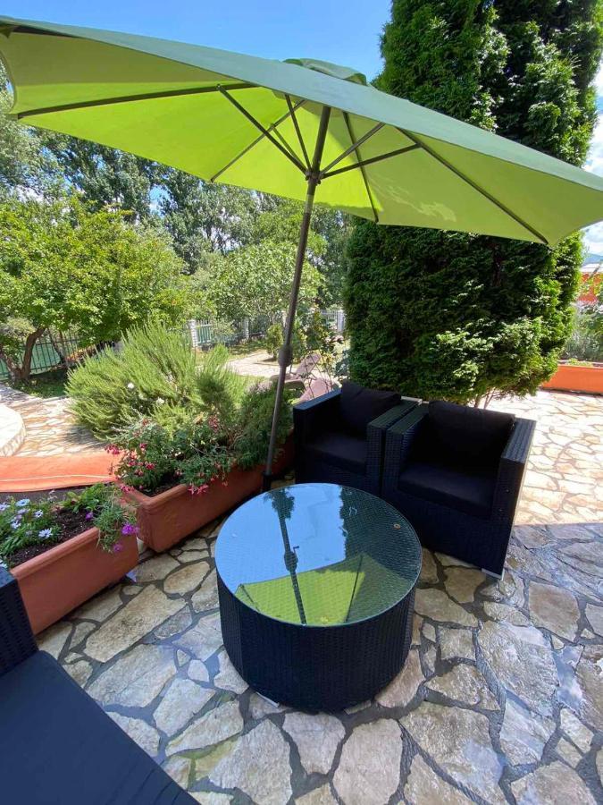 Private Riverside Villa Silvia Mostar Exterior photo